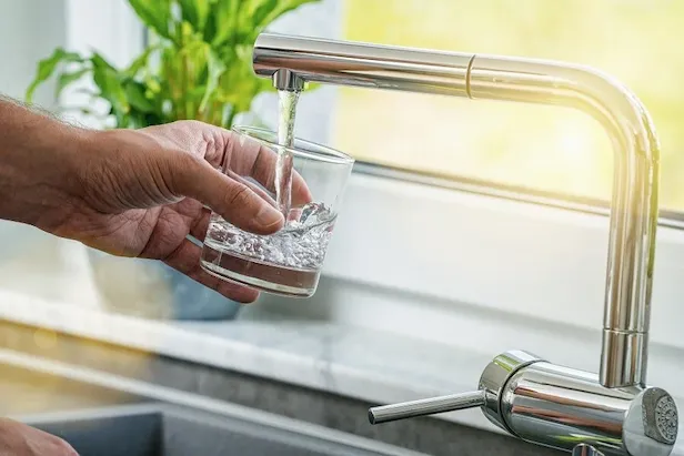 Different pH values of drinking water